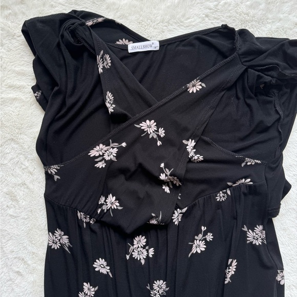 Maternity Maxi Dresses Black and White bundle - Picture 12 of 15